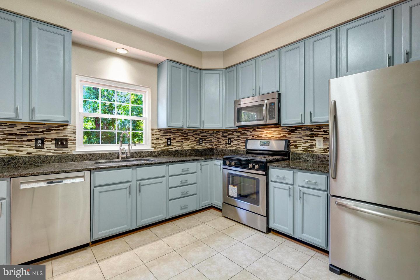 6882 RIDGE WATER CT, CENTREVILLE, Virginia 20121, 3 Bedrooms Bedrooms, ,3 BathroomsBathrooms,Residential,For sale,6882 RIDGE WATER CT,VAFX2254236 MLS # VAFX2254236