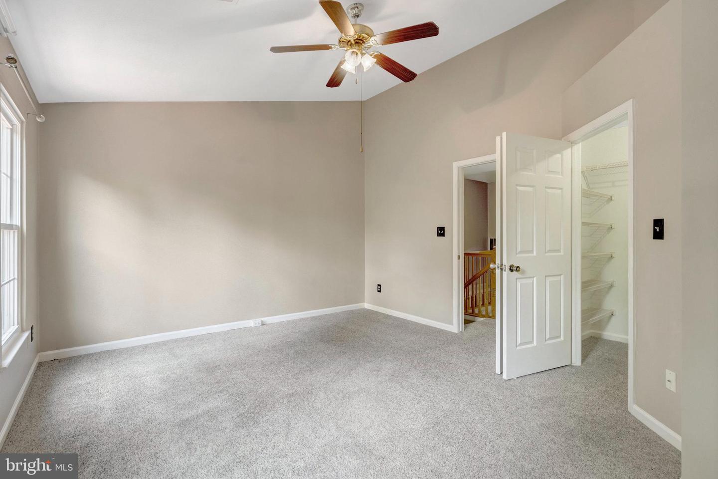 6882 RIDGE WATER CT, CENTREVILLE, Virginia 20121, 3 Bedrooms Bedrooms, ,3 BathroomsBathrooms,Residential,For sale,6882 RIDGE WATER CT,VAFX2254236 MLS # VAFX2254236