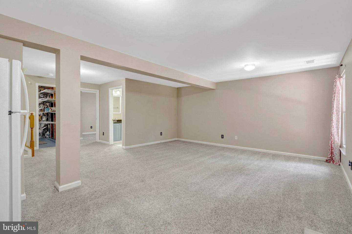 6882 RIDGE WATER CT, CENTREVILLE, Virginia 20121, 3 Bedrooms Bedrooms, ,3 BathroomsBathrooms,Residential,For sale,6882 RIDGE WATER CT,VAFX2254236 MLS # VAFX2254236