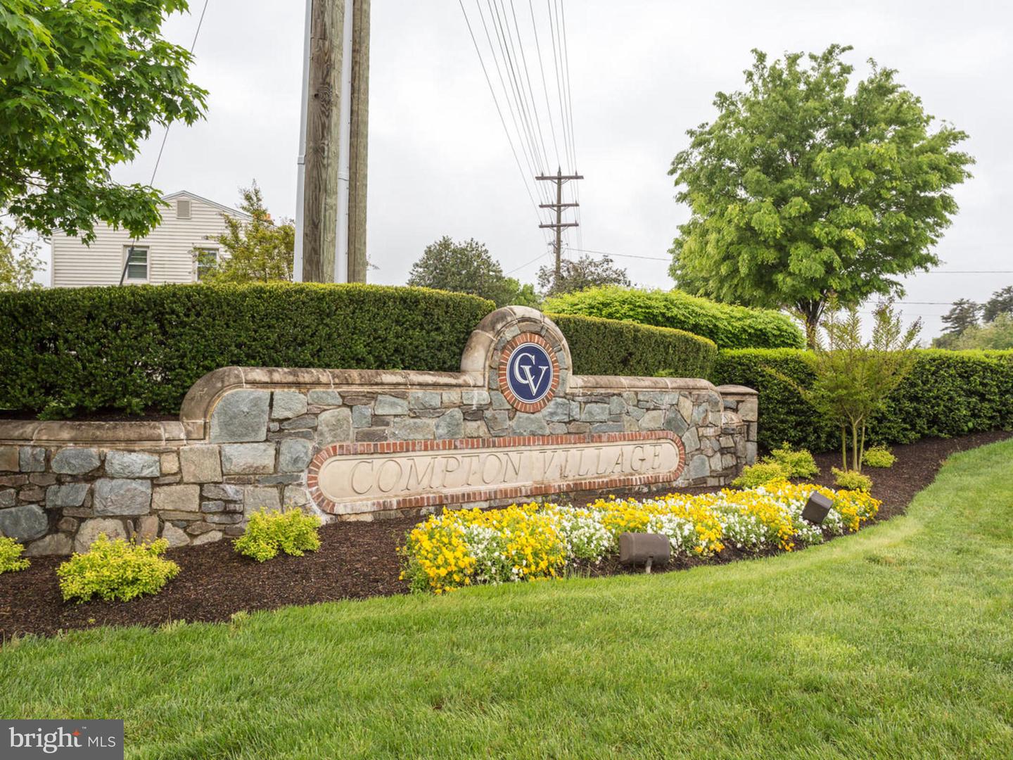 6882 RIDGE WATER CT, CENTREVILLE, Virginia 20121, 3 Bedrooms Bedrooms, ,3 BathroomsBathrooms,Residential,For sale,6882 RIDGE WATER CT,VAFX2254236 MLS # VAFX2254236
