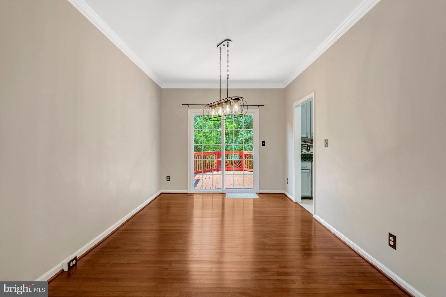 6882 RIDGE WATER CT, CENTREVILLE, Virginia 20121, 3 Bedrooms Bedrooms, ,3 BathroomsBathrooms,Residential,For sale,6882 RIDGE WATER CT,VAFX2254236 MLS # VAFX2254236