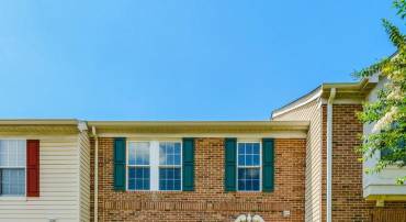 6882 RIDGE WATER CT, CENTREVILLE, Virginia 20121, 3 Bedrooms Bedrooms, ,3 BathroomsBathrooms,Residential,For sale,6882 RIDGE WATER CT,VAFX2254236 MLS # VAFX2254236
