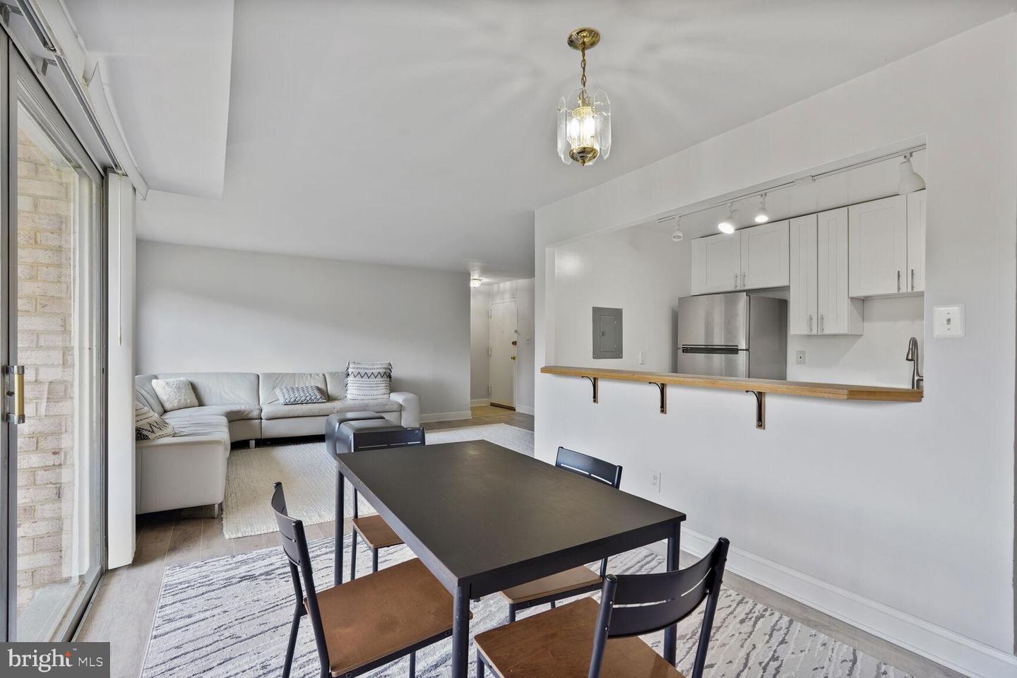 2910 KINGS CHAPEL RD #04/15, FALLS CHURCH, Virginia 22042, 2 Bedrooms Bedrooms, 3 Rooms Rooms,1 BathroomBathrooms,Residential,For sale,2910 KINGS CHAPEL RD #04/15,VAFX2254272 MLS # VAFX2254272