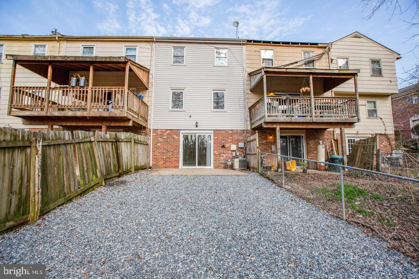 410 OLDE GREENWICH CIR, FREDERICKSBURG, Virginia 22408, 3 Bedrooms Bedrooms, ,1 BathroomBathrooms,Residential,For sale,410 OLDE GREENWICH CIR,VASP2034556 MLS # VASP2034556