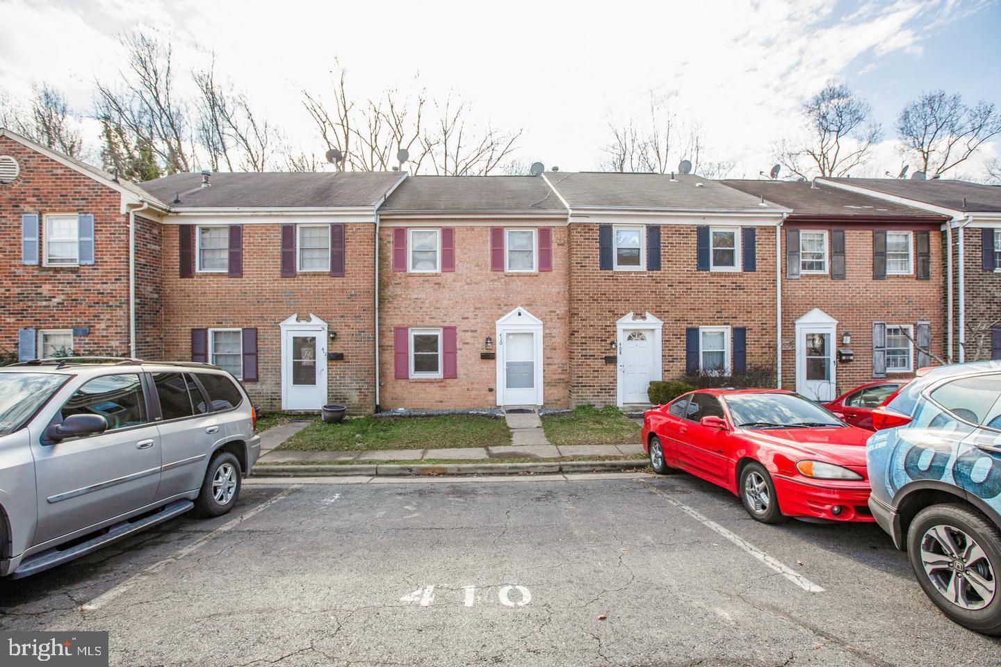 410 OLDE GREENWICH CIR, FREDERICKSBURG, Virginia 22408, 3 Bedrooms Bedrooms, ,1 BathroomBathrooms,Residential,For sale,410 OLDE GREENWICH CIR,VASP2034556 MLS # VASP2034556