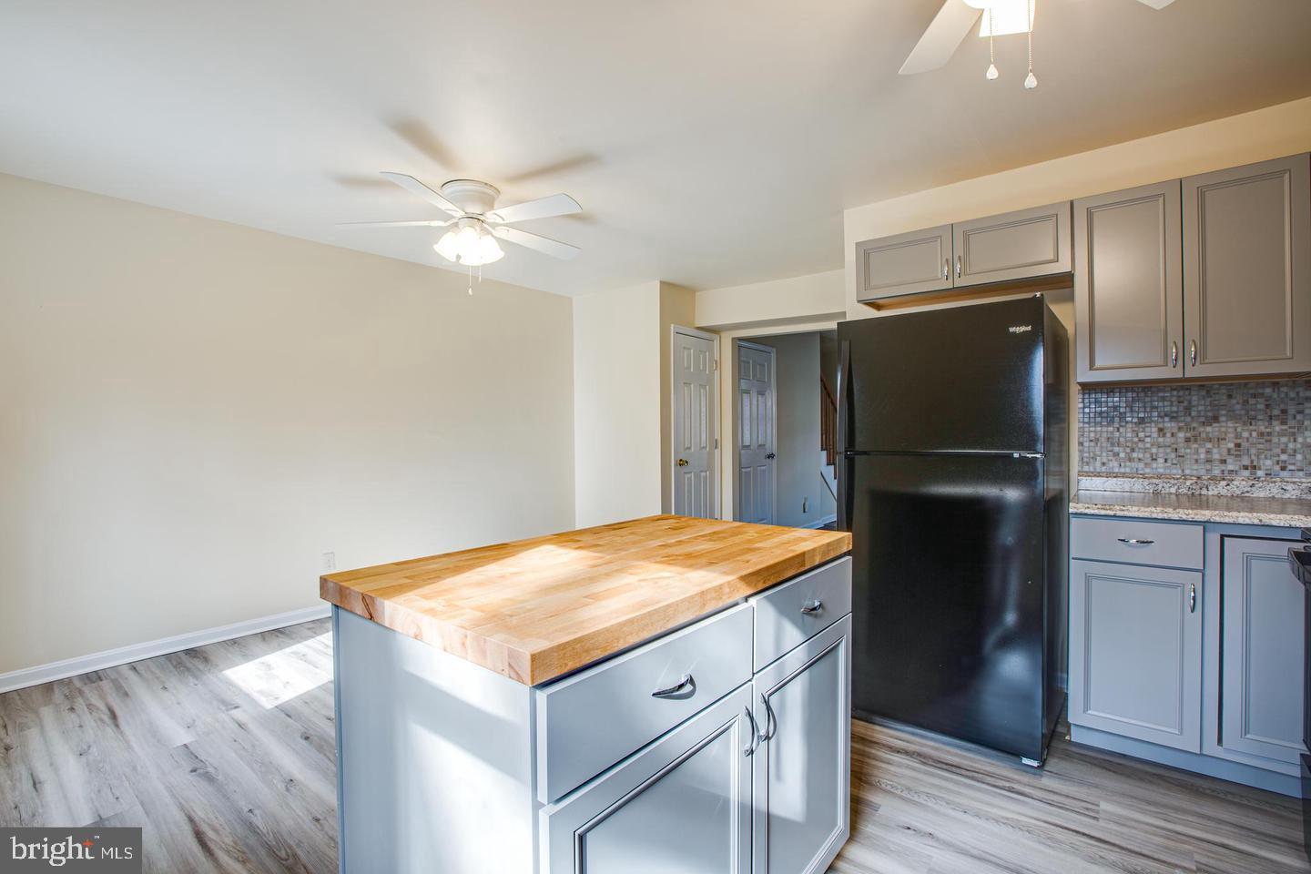 410 OLDE GREENWICH CIR, FREDERICKSBURG, Virginia 22408, 3 Bedrooms Bedrooms, ,1 BathroomBathrooms,Residential,For sale,410 OLDE GREENWICH CIR,VASP2034556 MLS # VASP2034556