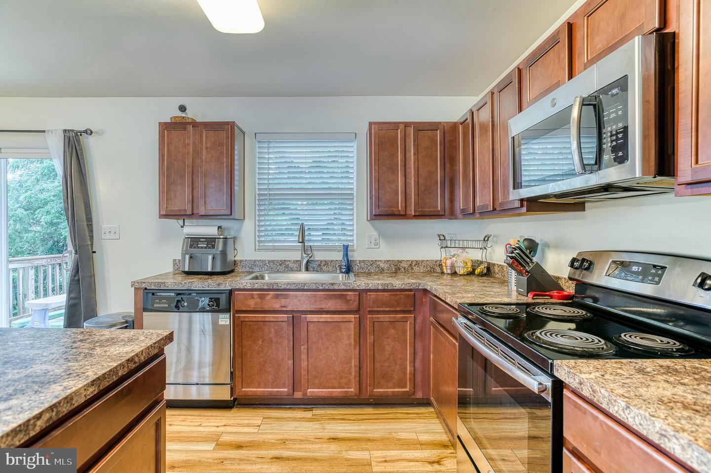 1905 CREPE MYRTLE LN, CULPEPER, Virginia 22701, 4 Bedrooms Bedrooms, ,2 BathroomsBathrooms,Residential,For sale,1905 CREPE MYRTLE LN,VACU2010968 MLS # VACU2010968