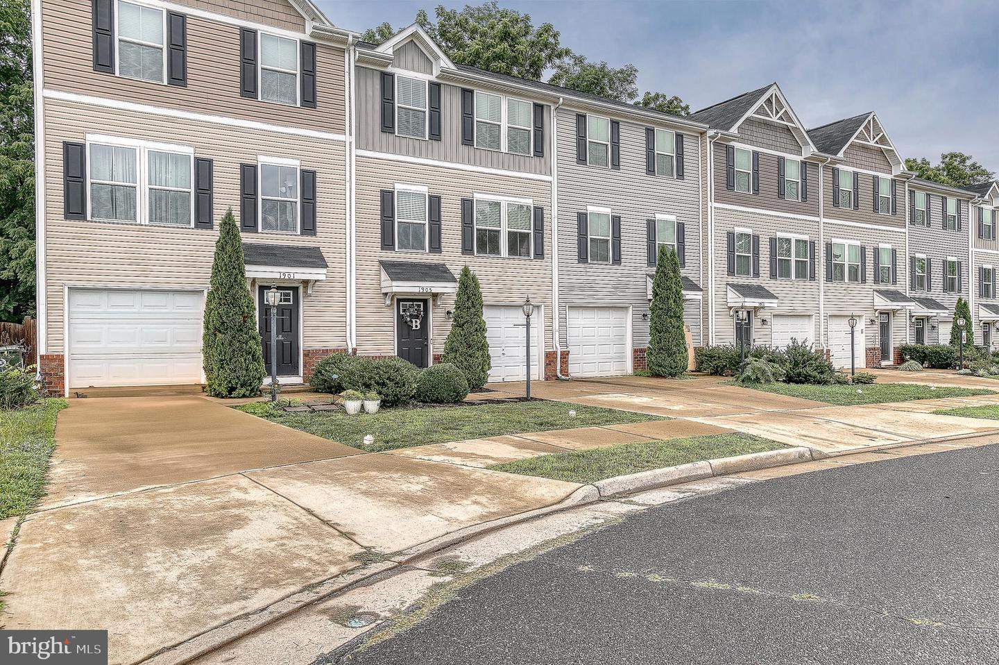 1905 CREPE MYRTLE LN, CULPEPER, Virginia 22701, 4 Bedrooms Bedrooms, ,2 BathroomsBathrooms,Residential,For sale,1905 CREPE MYRTLE LN,VACU2010968 MLS # VACU2010968