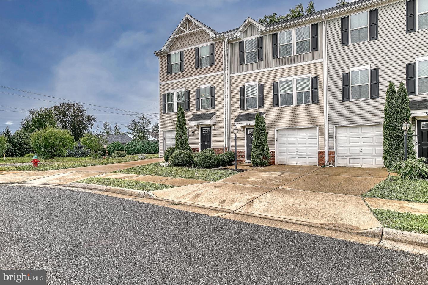 1905 CREPE MYRTLE LN, CULPEPER, Virginia 22701, 4 Bedrooms Bedrooms, ,2 BathroomsBathrooms,Residential,For sale,1905 CREPE MYRTLE LN,VACU2010968 MLS # VACU2010968