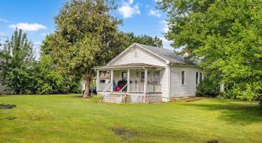 263 SECOND AVE, MOUNT JACKSON, Virginia 22842, 3 Bedrooms Bedrooms, ,2 BathroomsBathrooms,Residential,For sale,263 SECOND AVE,VASH2011944 MLS # VASH2011944