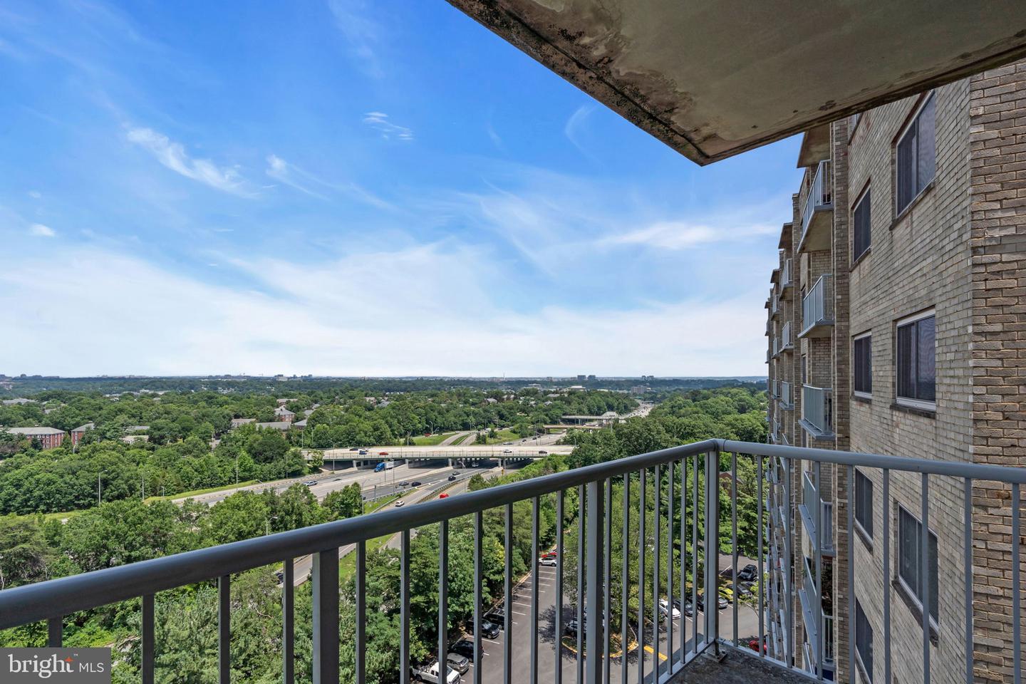 2500 N VAN DORN ST #1409, ALEXANDRIA, Virginia 22302, 1 Bedroom Bedrooms, ,1 BathroomBathrooms,Residential,For sale,2500 N VAN DORN ST #1409,VAAX2047288 MLS # VAAX2047288
