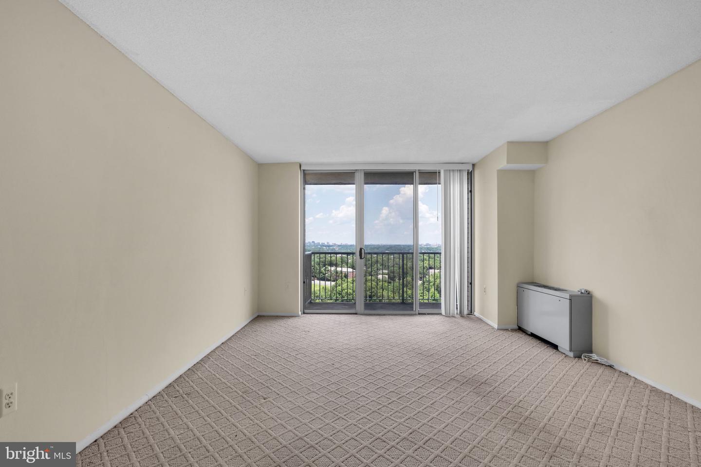 2500 N VAN DORN ST #1409, ALEXANDRIA, Virginia 22302, 1 Bedroom Bedrooms, ,1 BathroomBathrooms,Residential,For sale,2500 N VAN DORN ST #1409,VAAX2047288 MLS # VAAX2047288