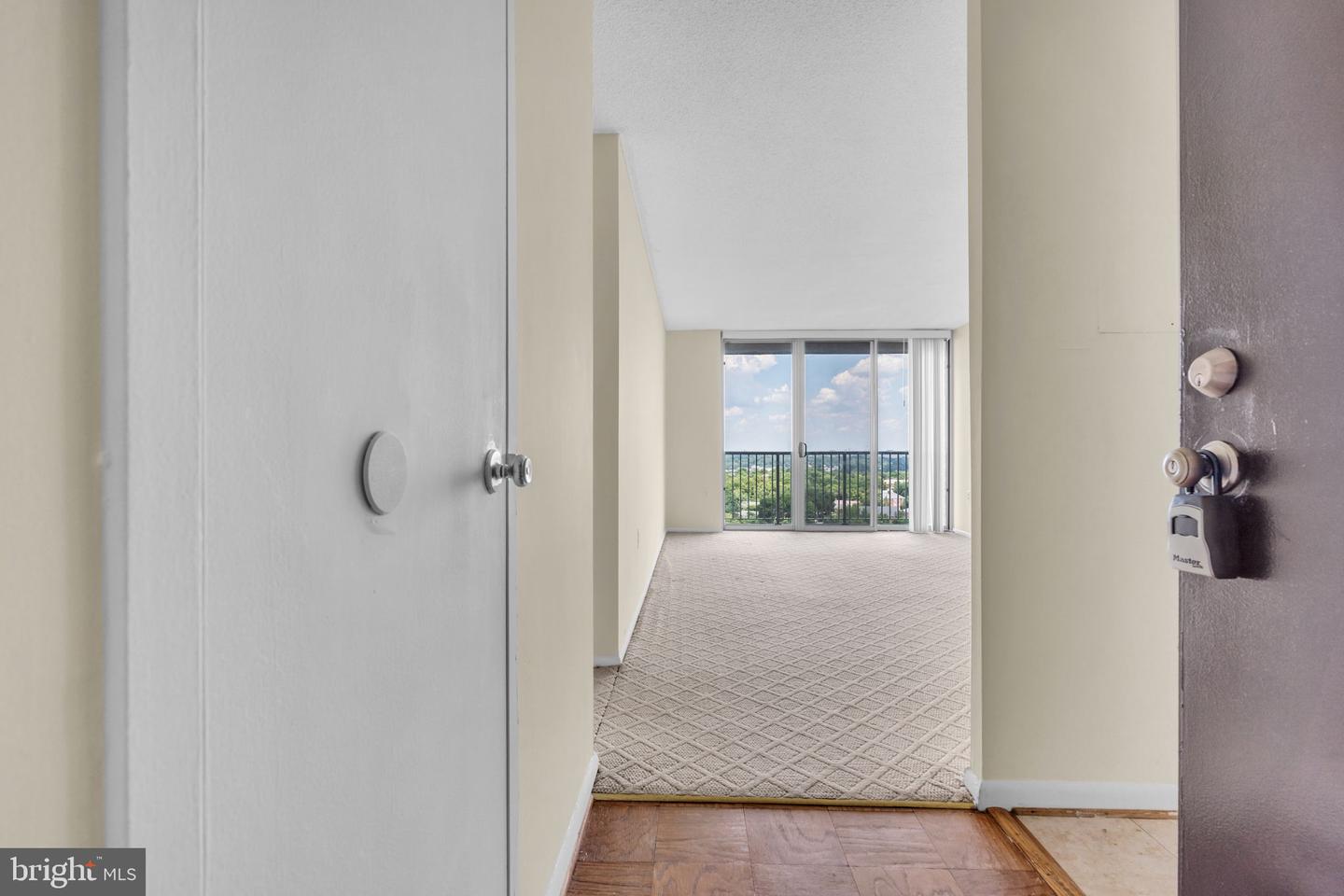 2500 N VAN DORN ST #1409, ALEXANDRIA, Virginia 22302, 1 Bedroom Bedrooms, ,1 BathroomBathrooms,Residential,For sale,2500 N VAN DORN ST #1409,VAAX2047288 MLS # VAAX2047288