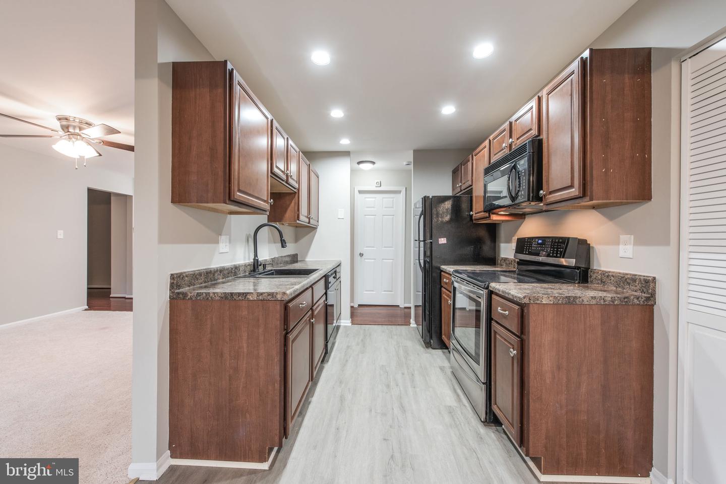 8374 BUTTRESS LN #304, MANASSAS, Virginia 20110, 2 Bedrooms Bedrooms, ,2 BathroomsBathrooms,Residential,For sale,8374 BUTTRESS LN #304,VAMN2008648 MLS # VAMN2008648
