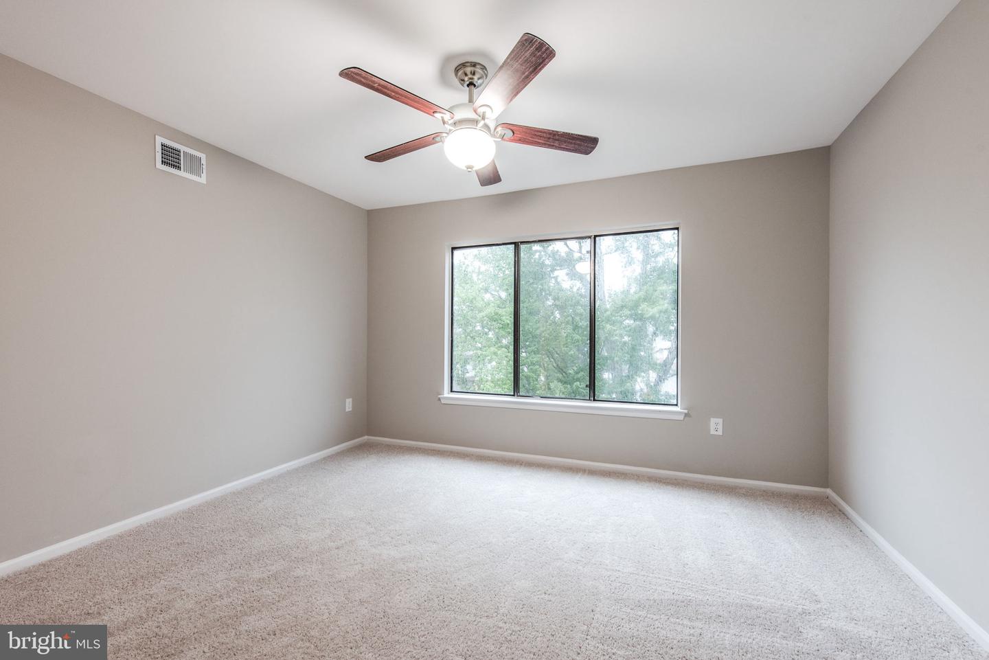 8374 BUTTRESS LN #304, MANASSAS, Virginia 20110, 2 Bedrooms Bedrooms, ,2 BathroomsBathrooms,Residential,For sale,8374 BUTTRESS LN #304,VAMN2008648 MLS # VAMN2008648