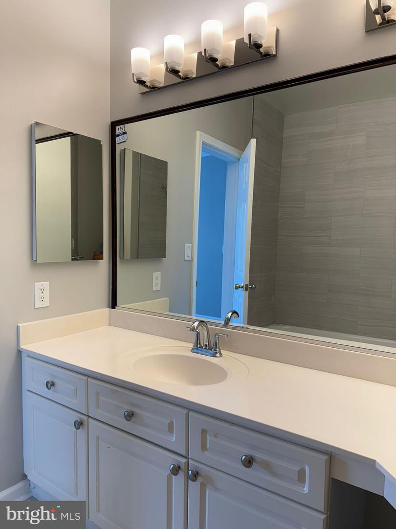 2203 WESTCOURT LN #304, HERNDON, Virginia 20170, 2 Bedrooms Bedrooms, ,2 BathroomsBathrooms,Residential,For sale,2203 WESTCOURT LN #304,VAFX2254302 MLS # VAFX2254302