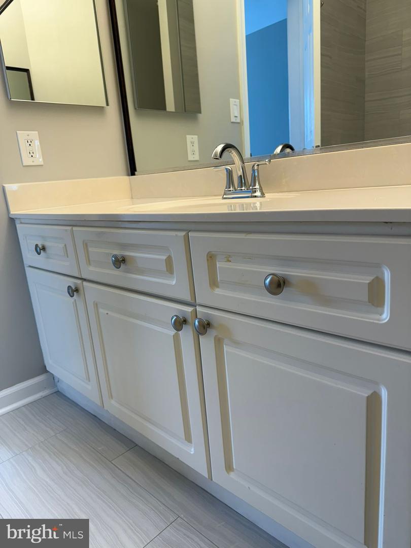 2203 WESTCOURT LN #304, HERNDON, Virginia 20170, 2 Bedrooms Bedrooms, ,2 BathroomsBathrooms,Residential,For sale,2203 WESTCOURT LN #304,VAFX2254302 MLS # VAFX2254302