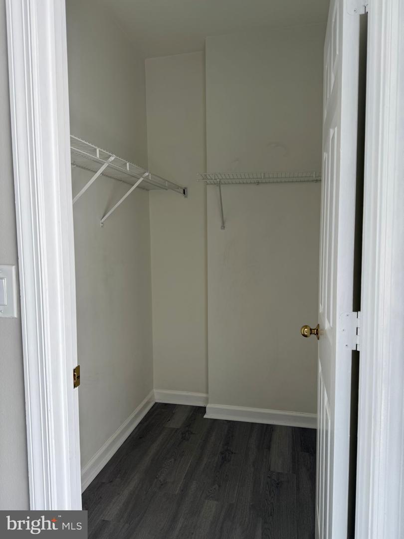 2203 WESTCOURT LN #304, HERNDON, Virginia 20170, 2 Bedrooms Bedrooms, ,2 BathroomsBathrooms,Residential,For sale,2203 WESTCOURT LN #304,VAFX2254302 MLS # VAFX2254302