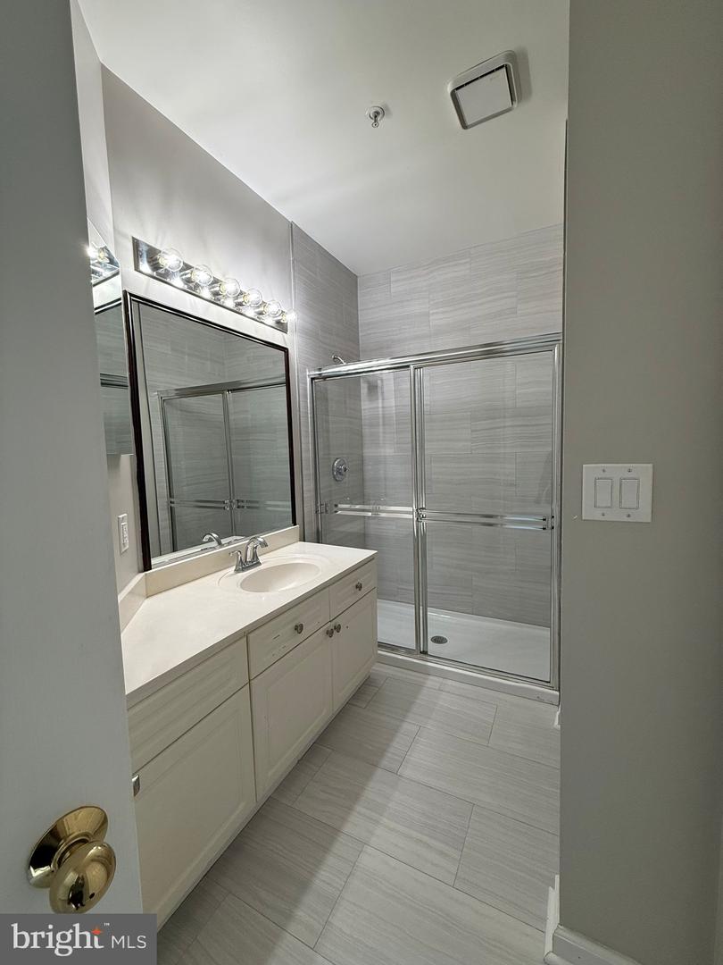 2203 WESTCOURT LN #304, HERNDON, Virginia 20170, 2 Bedrooms Bedrooms, ,2 BathroomsBathrooms,Residential,For sale,2203 WESTCOURT LN #304,VAFX2254302 MLS # VAFX2254302