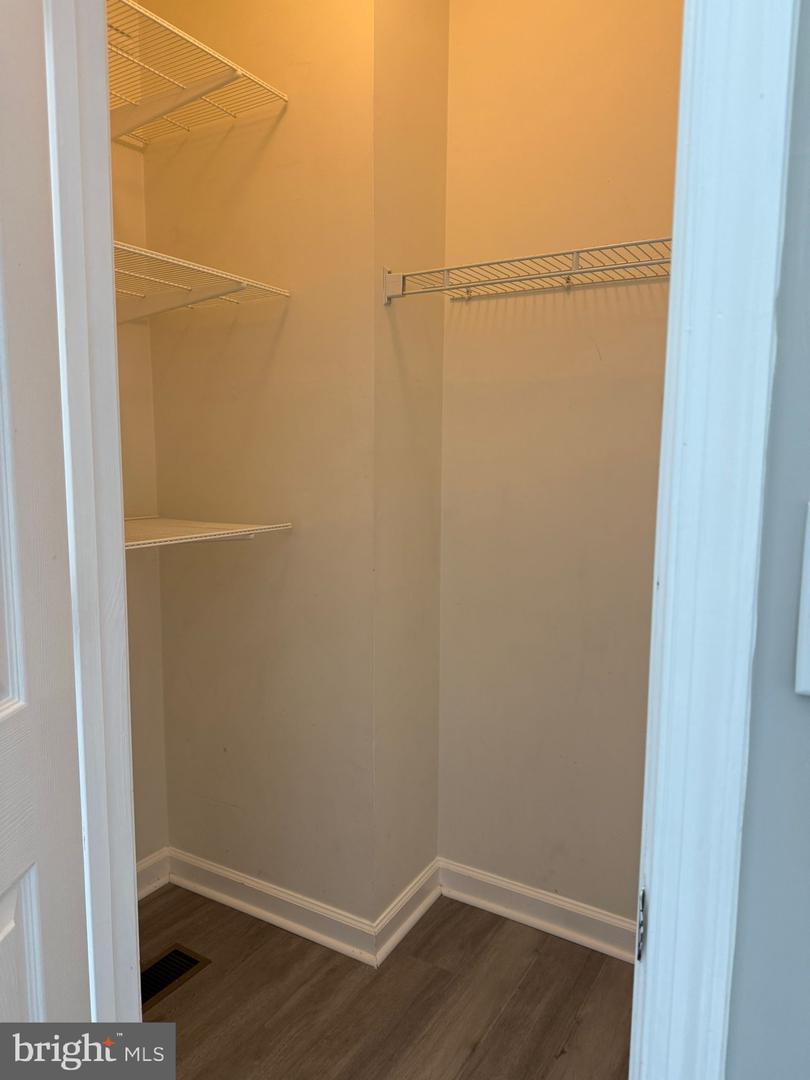 2203 WESTCOURT LN #304, HERNDON, Virginia 20170, 2 Bedrooms Bedrooms, ,2 BathroomsBathrooms,Residential,For sale,2203 WESTCOURT LN #304,VAFX2254302 MLS # VAFX2254302