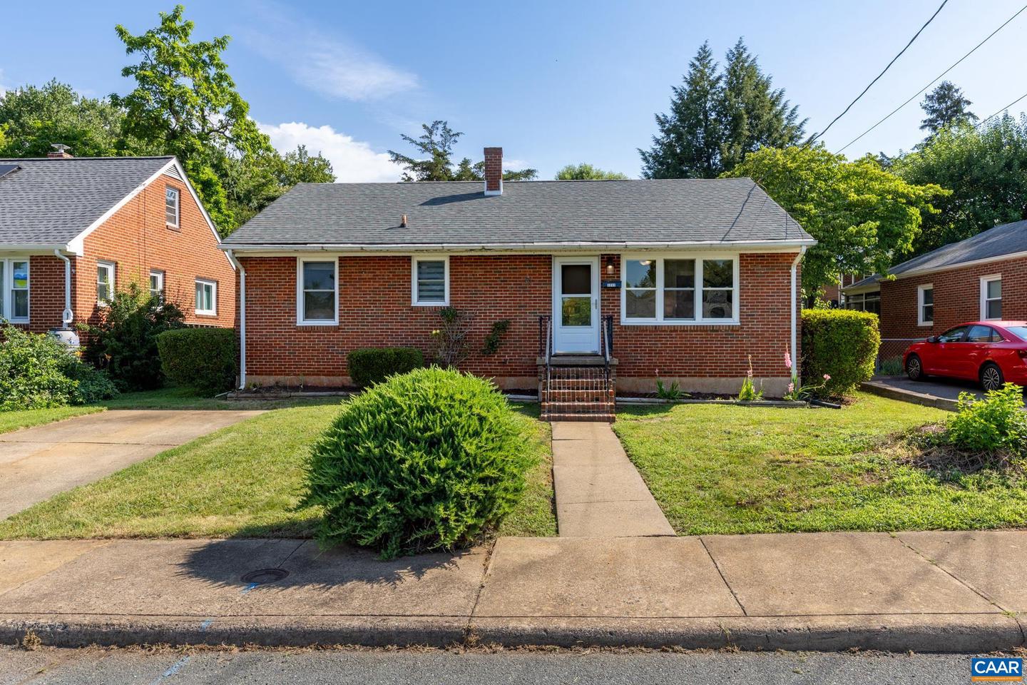 1211 RIVER VISTA AVE, CHARLOTTESVILLE, Virginia 22901, 2 Bedrooms Bedrooms, ,1 BathroomBathrooms,Residential,For sale,1211 RIVER VISTA AVE,666514 MLS # 666514