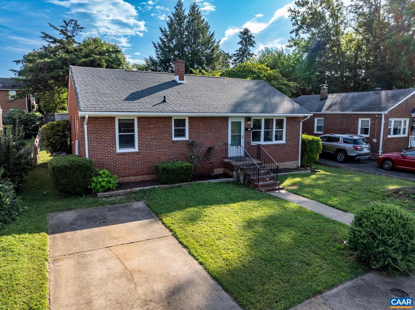 1211 RIVER VISTA AVE, CHARLOTTESVILLE, Virginia 22901, 2 Bedrooms Bedrooms, ,1 BathroomBathrooms,Residential,For sale,1211 RIVER VISTA AVE,666514 MLS # 666514