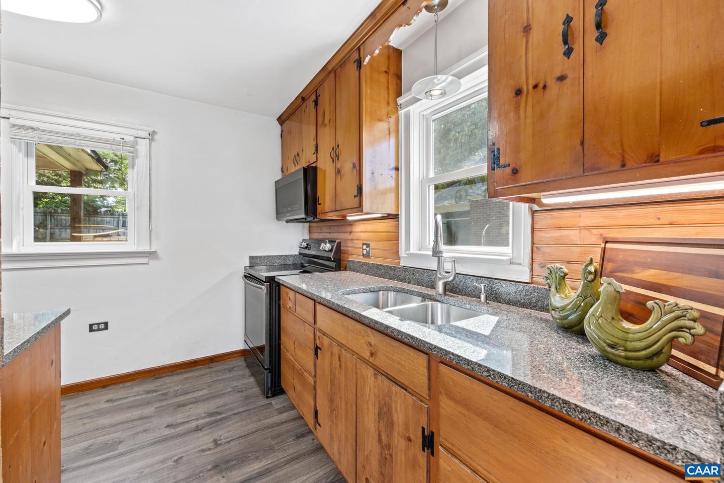 1211 RIVER VISTA AVE, CHARLOTTESVILLE, Virginia 22901, 2 Bedrooms Bedrooms, ,1 BathroomBathrooms,Residential,For sale,1211 RIVER VISTA AVE,666514 MLS # 666514