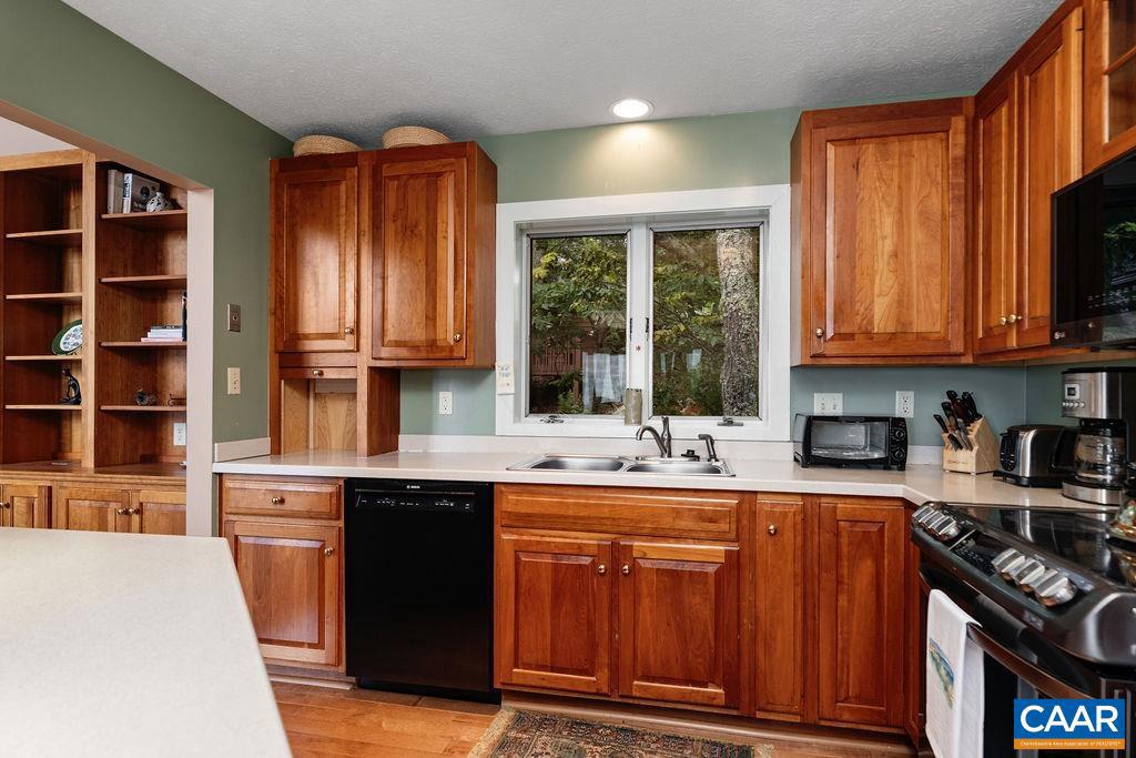 788 DEVILS KNOB LOOP, ROSELAND, Virginia 22967, 4 Bedrooms Bedrooms, ,3 BathroomsBathrooms,Residential,For sale,788 DEVILS KNOB LOOP,666518 MLS # 666518