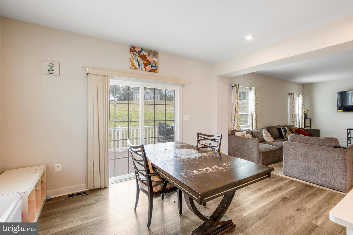 484 BRIDGEPOINT DR, FREDERICKSBURG, Virginia 22405, 4 Bedrooms Bedrooms, ,3 BathroomsBathrooms,Residential,For sale,484 BRIDGEPOINT DR,VAST2040612 MLS # VAST2040612