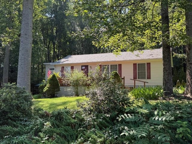 1909 S LAKESHORE DR, LOUISA, Virginia 23093, 3 Bedrooms Bedrooms, ,2 BathroomsBathrooms,Residential,1909 S LAKESHORE DR,666520 MLS # 666520