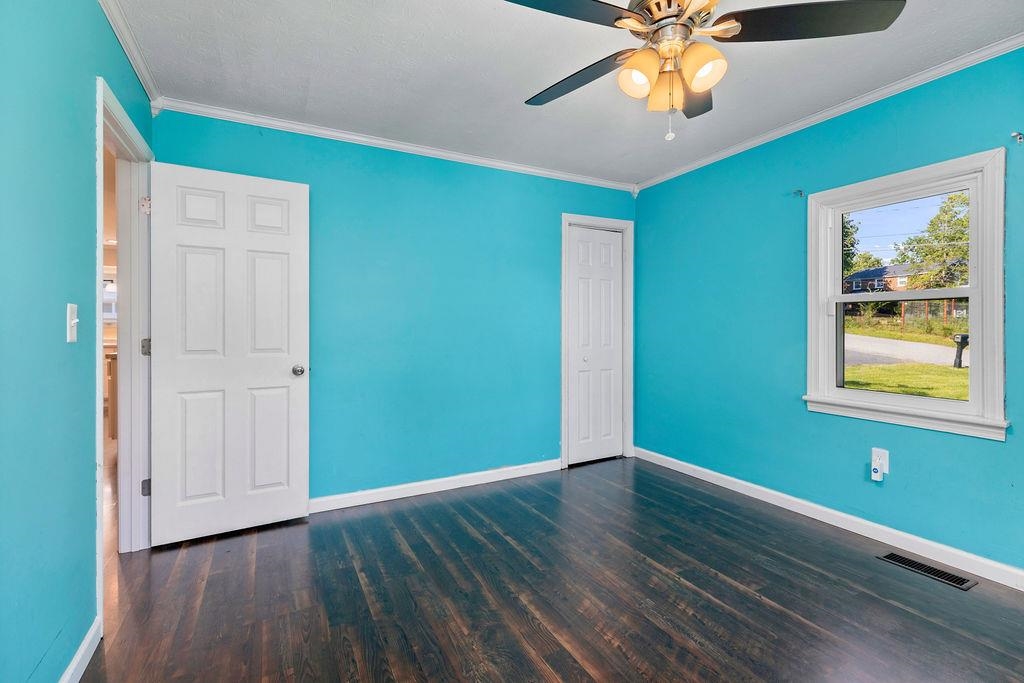 112 LEE ST, STAUNTON, Virginia 24401, 4 Bedrooms Bedrooms, ,2 BathroomsBathrooms,Residential,112 LEE ST,666521 MLS # 666521
