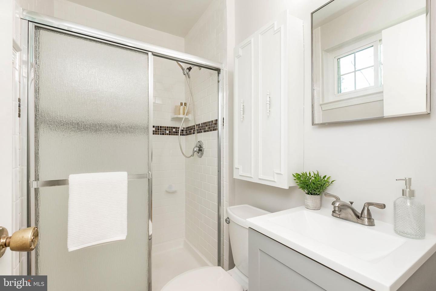 5310 ORCHARDSON CT, FAIRFAX, Virginia 22032, 4 Bedrooms Bedrooms, ,2 BathroomsBathrooms,Residential,For sale,5310 ORCHARDSON CT,VAFX2233078 MLS # VAFX2233078