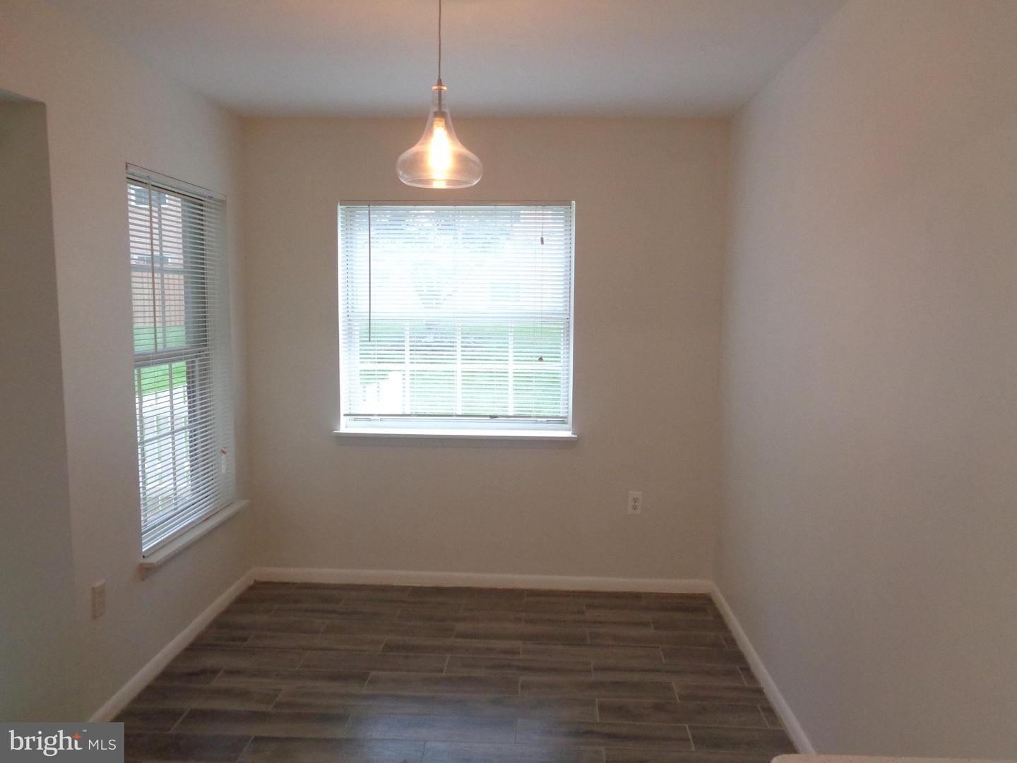 1954 KENNEDY DR #104, MCLEAN, Virginia 22102, 2 Bedrooms Bedrooms, ,1 BathroomBathrooms,Residential,For sale,1954 KENNEDY DR #104,VAFX2238894 MLS # VAFX2238894