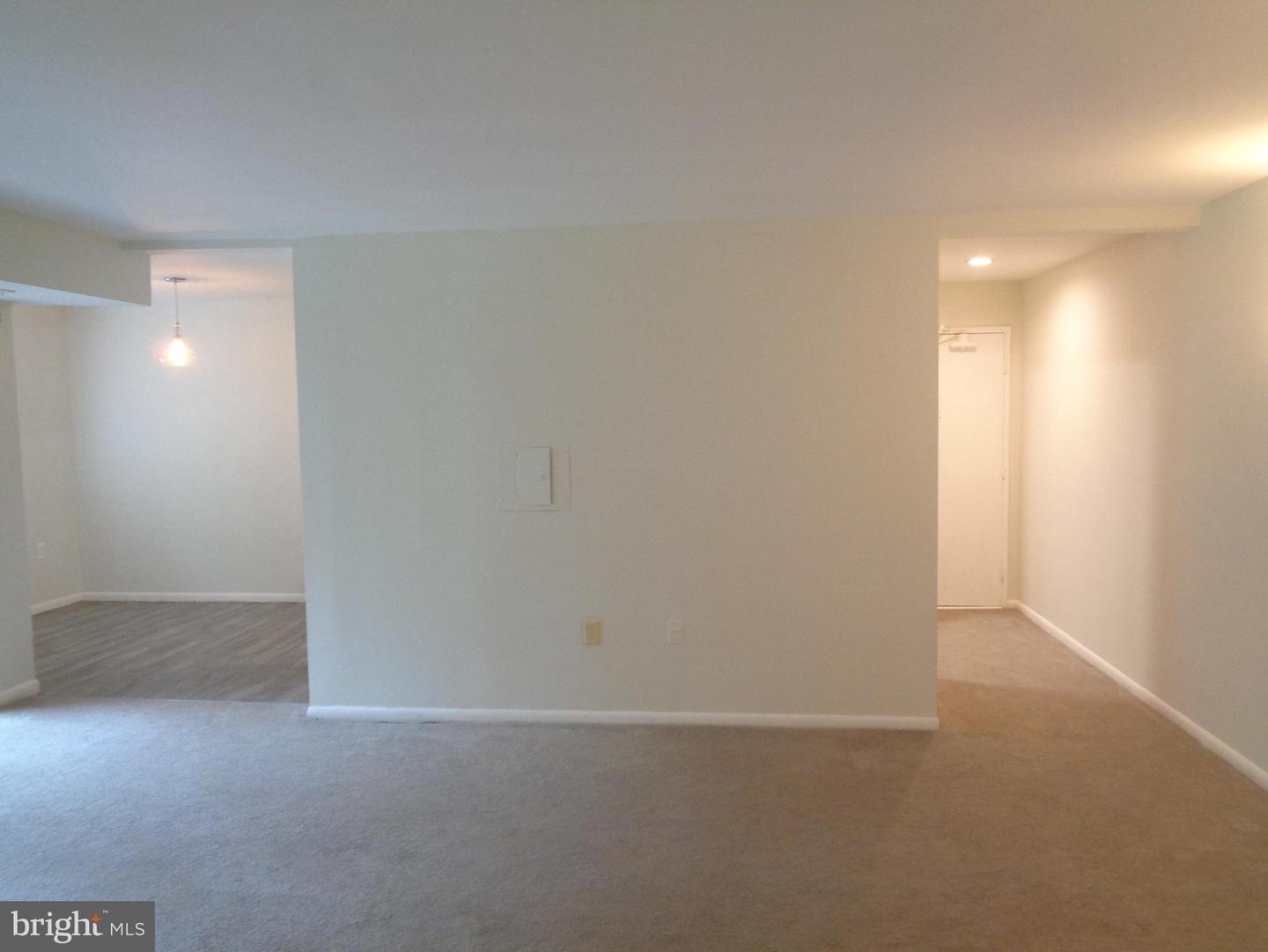 1954 KENNEDY DR #104, MCLEAN, Virginia 22102, 2 Bedrooms Bedrooms, ,1 BathroomBathrooms,Residential,For sale,1954 KENNEDY DR #104,VAFX2238894 MLS # VAFX2238894