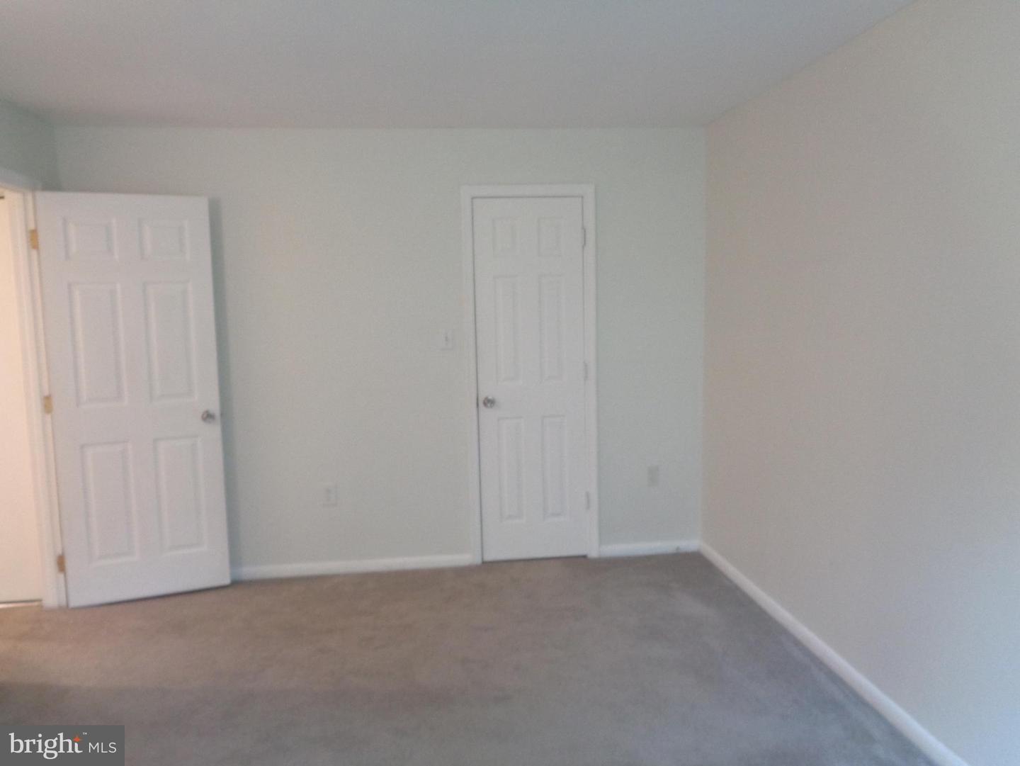1954 KENNEDY DR #104, MCLEAN, Virginia 22102, 2 Bedrooms Bedrooms, ,1 BathroomBathrooms,Residential,For sale,1954 KENNEDY DR #104,VAFX2238894 MLS # VAFX2238894