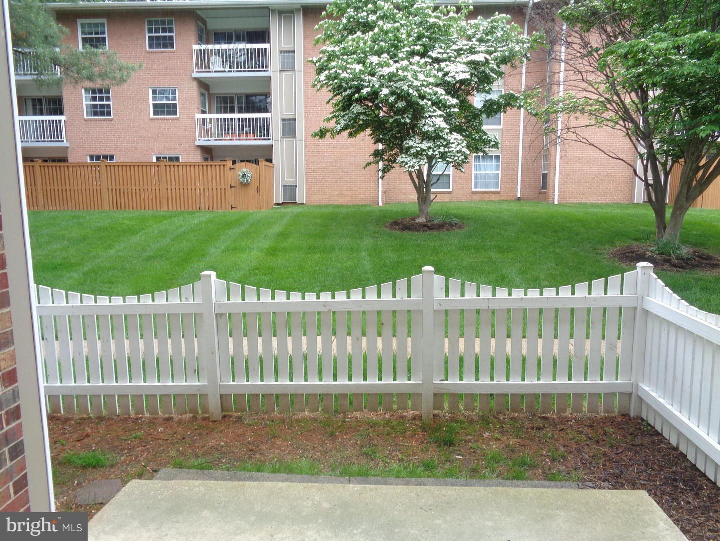 1954 KENNEDY DR #104, MCLEAN, Virginia 22102, 2 Bedrooms Bedrooms, ,1 BathroomBathrooms,Residential,For sale,1954 KENNEDY DR #104,VAFX2238894 MLS # VAFX2238894