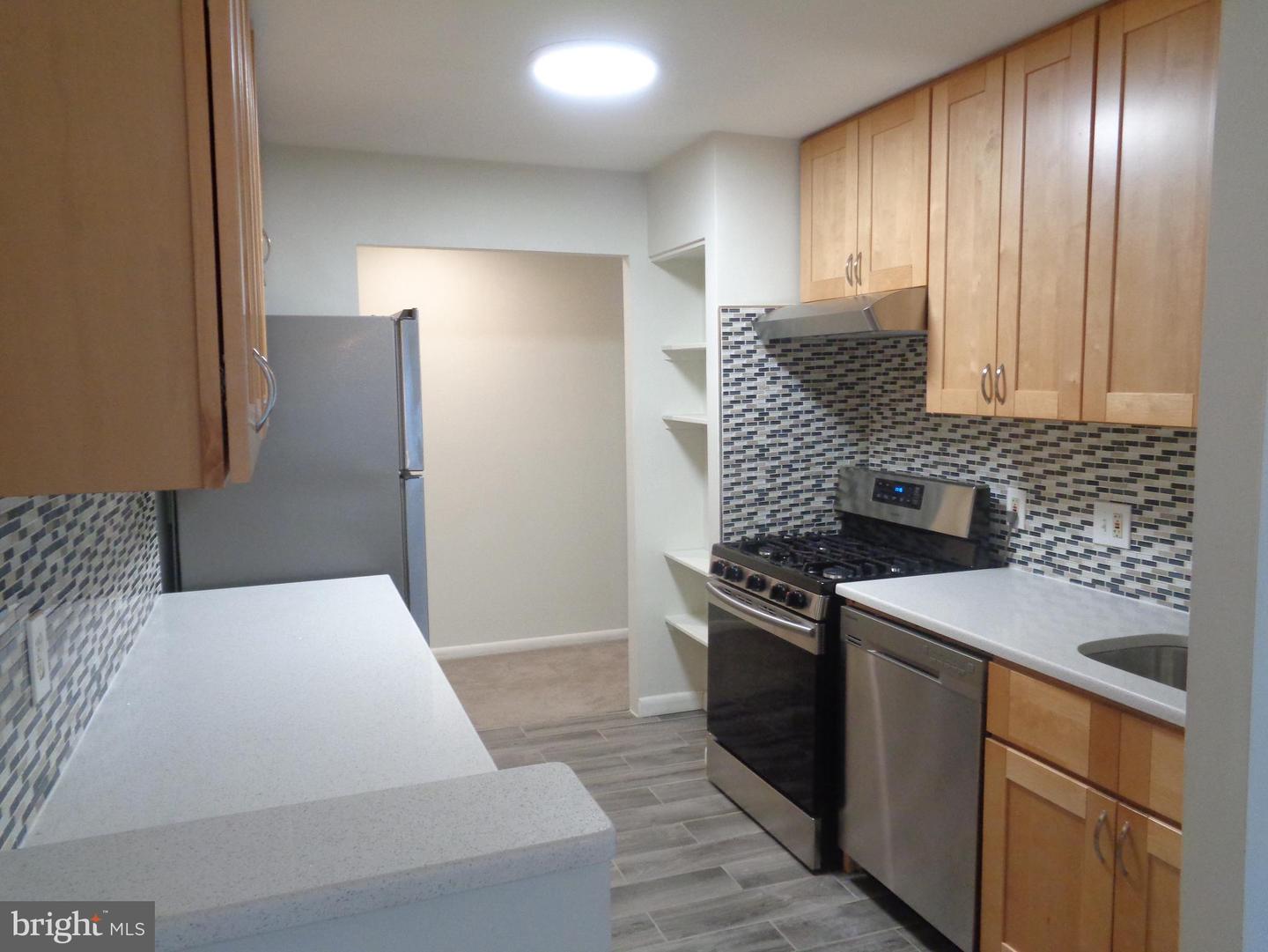 1954 KENNEDY DR #104, MCLEAN, Virginia 22102, 2 Bedrooms Bedrooms, ,1 BathroomBathrooms,Residential,For sale,1954 KENNEDY DR #104,VAFX2238894 MLS # VAFX2238894