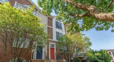 3004 S GLEBE RD, ARLINGTON, Virginia 22206, 3 Bedrooms Bedrooms, ,3 BathroomsBathrooms,Residential,For sale,3004 S GLEBE RD,VAAR2059586 MLS # VAAR2059586