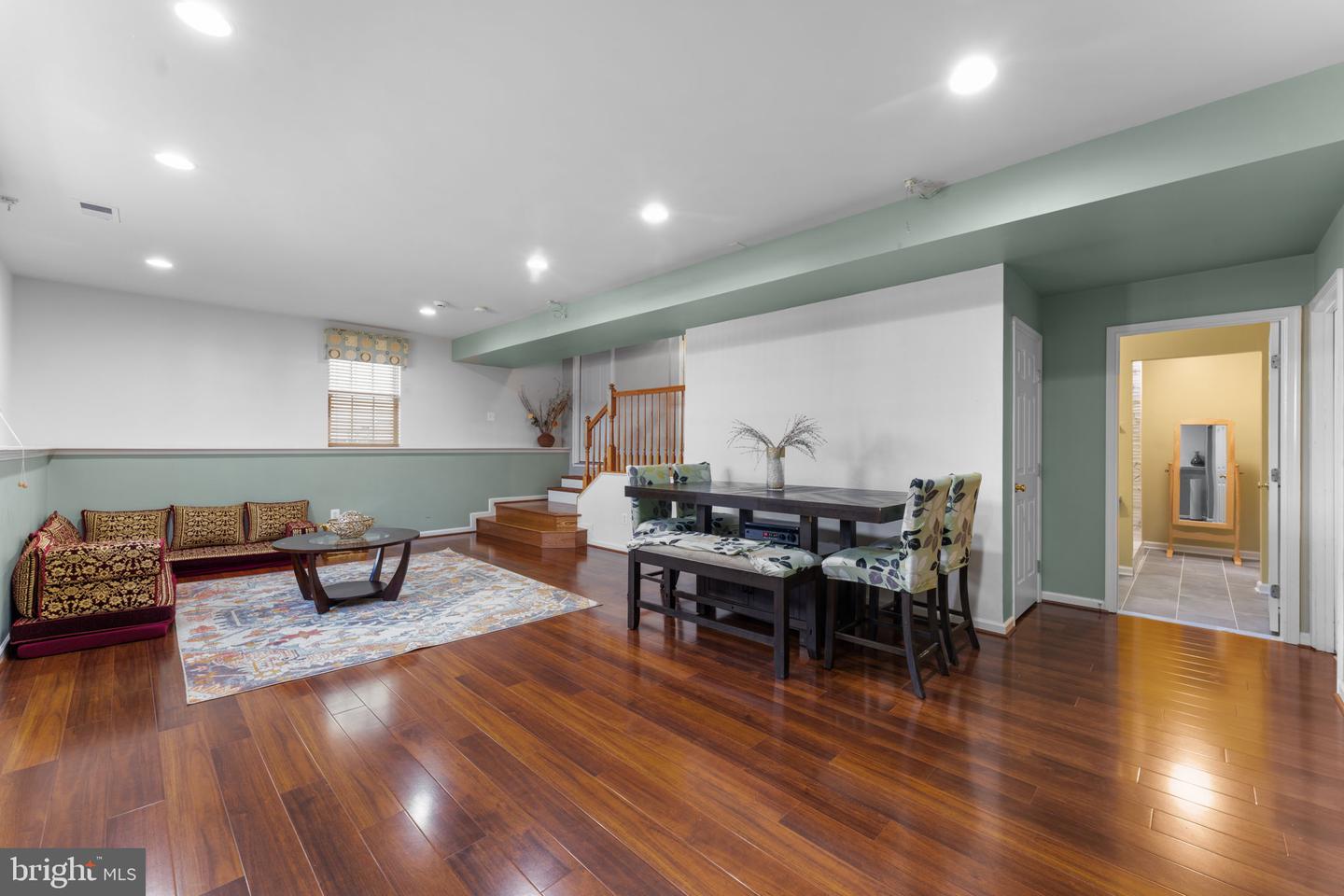 9958 E HILL DR, LORTON, Virginia 22079, 4 Bedrooms Bedrooms, ,3 BathroomsBathrooms,Residential,For sale,9958 E HILL DR,VAFX2249536 MLS # VAFX2249536