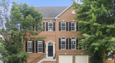 9958 E HILL DR, LORTON, Virginia 22079, 4 Bedrooms Bedrooms, ,3 BathroomsBathrooms,Residential,For sale,9958 E HILL DR,VAFX2249536 MLS # VAFX2249536