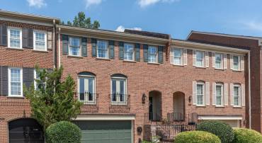 6602 MADISON MCLEAN DR, MCLEAN, Virginia 22101, 4 Bedrooms Bedrooms, ,4 BathroomsBathrooms,Residential,For sale,6602 MADISON MCLEAN DR,VAFX2253394 MLS # VAFX2253394