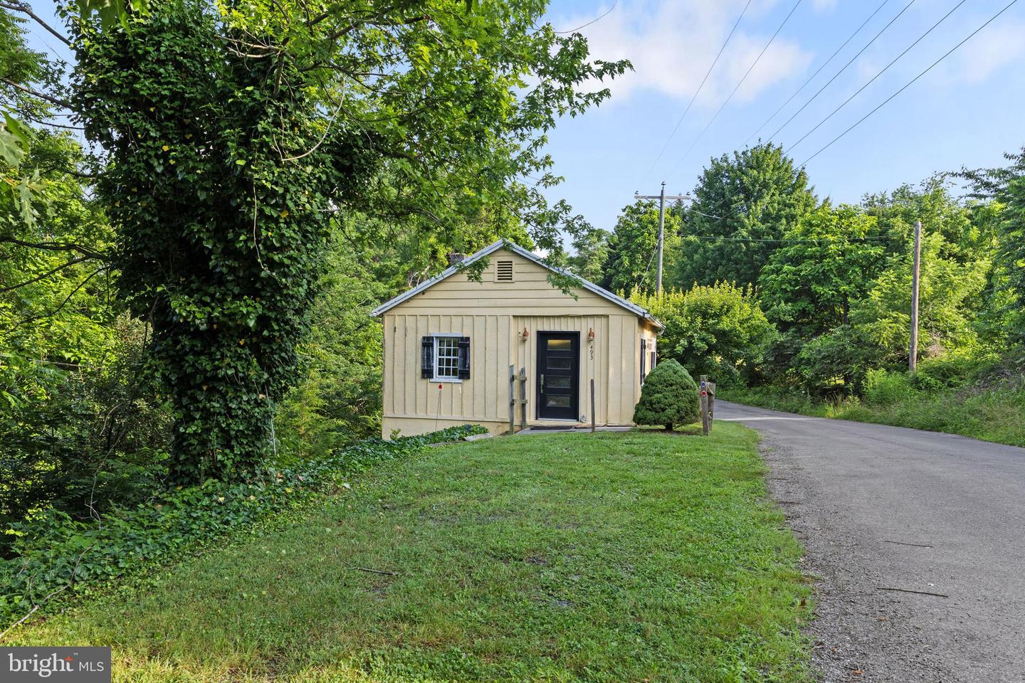 493 UNION FORGE CHURCH RD, EDINBURG, Virginia 22824, 2 Bedrooms Bedrooms, ,1 BathroomBathrooms,Residential,For sale,493 UNION FORGE CHURCH RD,VASH2011946 MLS # VASH2011946