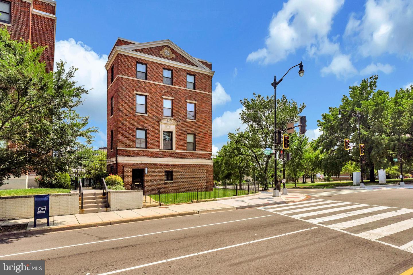 80 NEW YORK AVE NW #303, WASHINGTON, District Of Columbia 20001, 1 Bedroom Bedrooms, ,1 BathroomBathrooms,Residential,For sale,80 NEW YORK AVE NW #303,DCDC2209474 MLS # DCDC2209474 80 NEW YORK AVE NW #303, WASHINGTON, District Of Columbia 20001, 1 Bedroom Bedrooms, ,1 BathroomBathrooms,Residential,For sale,80 NEW YORK AVE NW #303,DCDC2209474 MLS # DCDC2209474