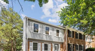 8456 KITCHENER DR, SPRINGFIELD, Virginia 22153, 4 Bedrooms Bedrooms, ,3 BathroomsBathrooms,Residential,For sale,8456 KITCHENER DR,VAFX2254352 MLS # VAFX2254352