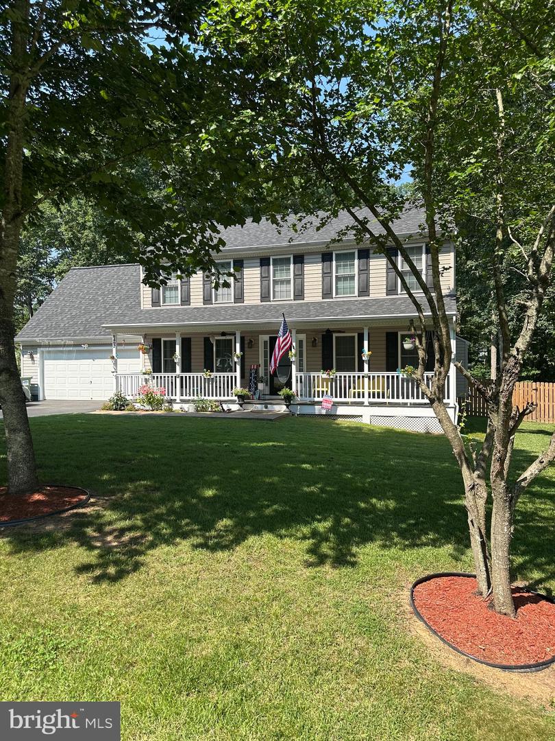 9402 HICKORY HILL DR, FREDERICKSBURG, Virginia 22408, 5 Bedrooms Bedrooms, ,2 BathroomsBathrooms,Residential,For sale,9402 HICKORY HILL DR,VASP2034564 MLS # VASP2034564