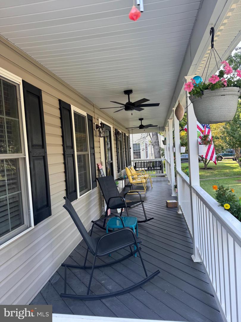 9402 HICKORY HILL DR, FREDERICKSBURG, Virginia 22408, 5 Bedrooms Bedrooms, ,2 BathroomsBathrooms,Residential,For sale,9402 HICKORY HILL DR,VASP2034564 MLS # VASP2034564