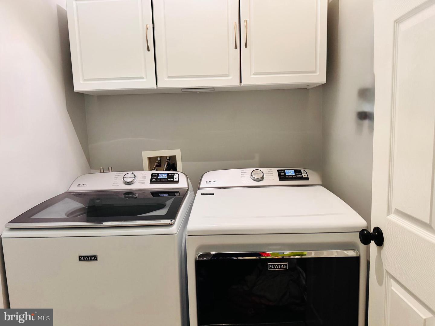 9402 HICKORY HILL DR, FREDERICKSBURG, Virginia 22408, 5 Bedrooms Bedrooms, ,2 BathroomsBathrooms,Residential,For sale,9402 HICKORY HILL DR,VASP2034564 MLS # VASP2034564