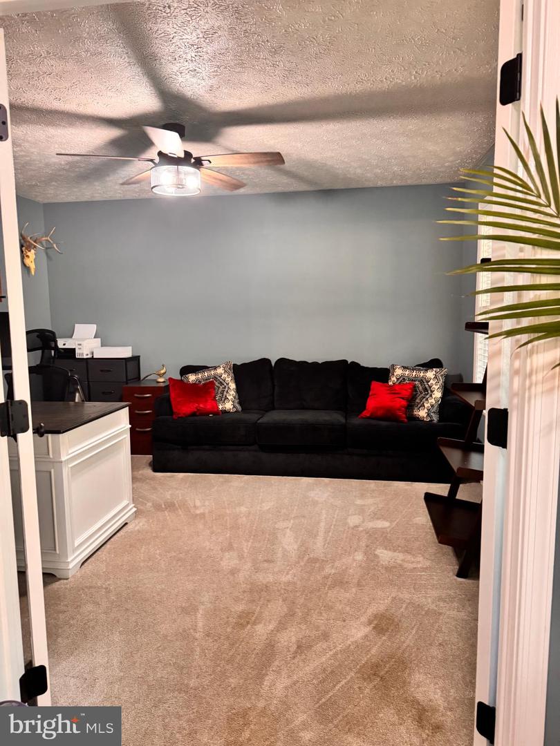 9402 HICKORY HILL DR, FREDERICKSBURG, Virginia 22408, 5 Bedrooms Bedrooms, ,2 BathroomsBathrooms,Residential,For sale,9402 HICKORY HILL DR,VASP2034564 MLS # VASP2034564