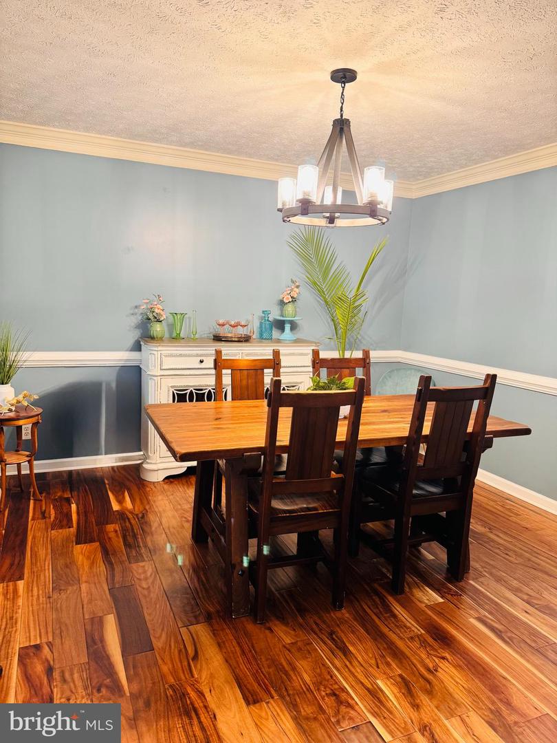 9402 HICKORY HILL DR, FREDERICKSBURG, Virginia 22408, 5 Bedrooms Bedrooms, ,2 BathroomsBathrooms,Residential,For sale,9402 HICKORY HILL DR,VASP2034564 MLS # VASP2034564