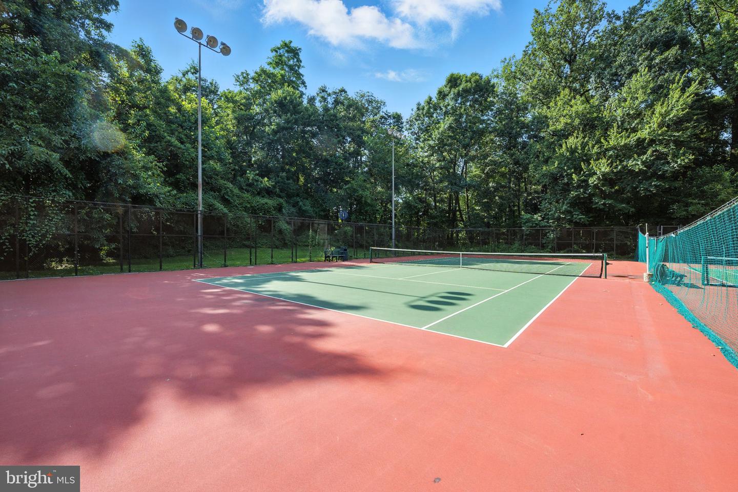 2230 GEORGE C MARSHALL DR #814, FALLS CHURCH, Virginia 22043, 2 Bedrooms Bedrooms, ,2 BathroomsBathrooms,Residential,For sale,2230 GEORGE C MARSHALL DR #814,VAFX2254362 MLS # VAFX2254362